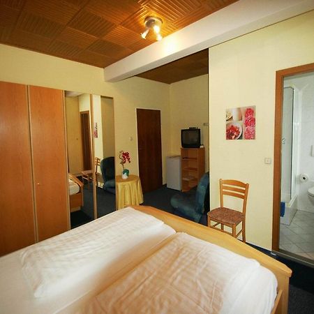 Hotel Konert Бергхайм Екстериор снимка