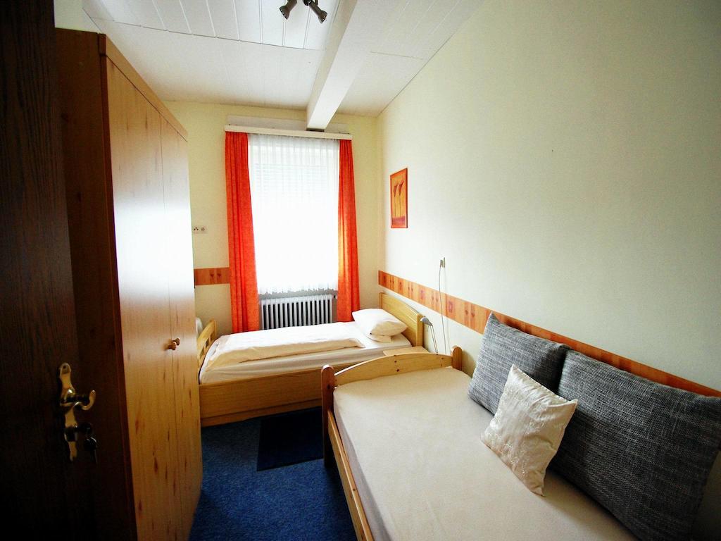 Hotel Konert Бергхайм Екстериор снимка
